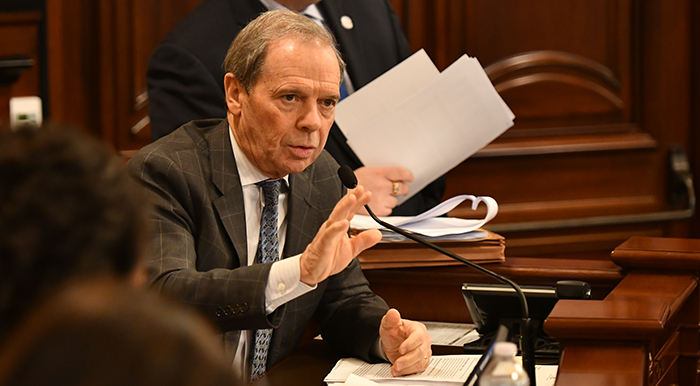 Cullerton plan to ban flavored e-cigarette products gets committee approval