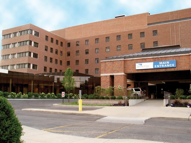 Vista Medical Center East in Waukegan loses trauma center designation